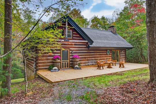 368 McIntosh Dr-5.jpg