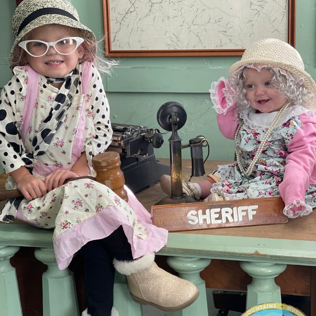 8eca2b31-f08f-40df-9fea-b351aaa7a300