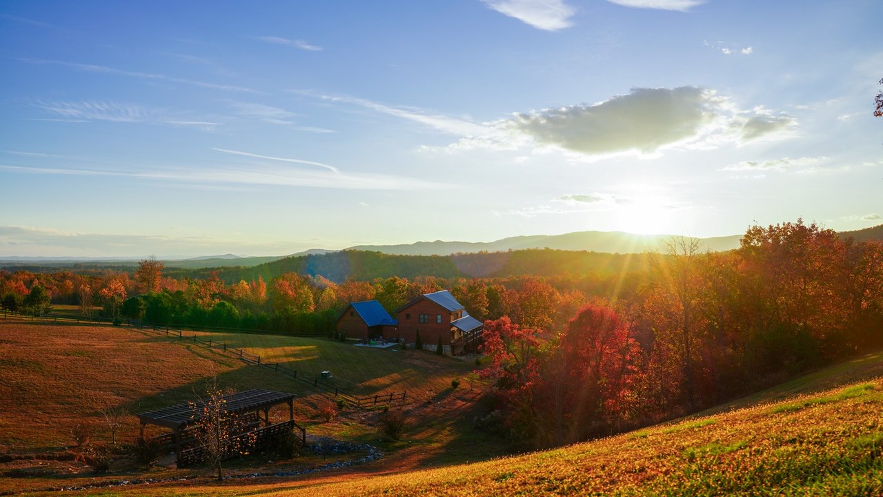 BlueRidgeMountainCottage.jpg