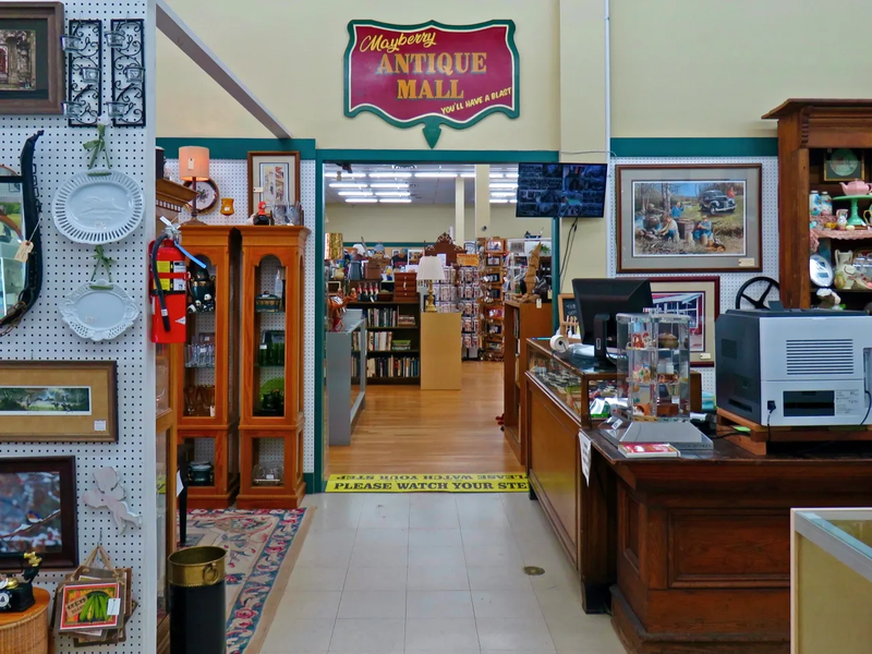 Mayberry-Antique-Mall-in-Mt-Airy-NC-1.webp
