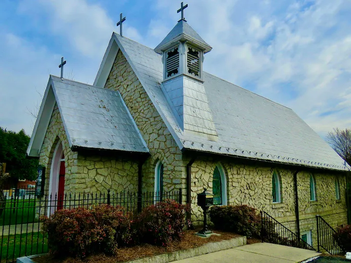 Mt-Airy-Granite-for-a-Mt-Airy-Church.webp